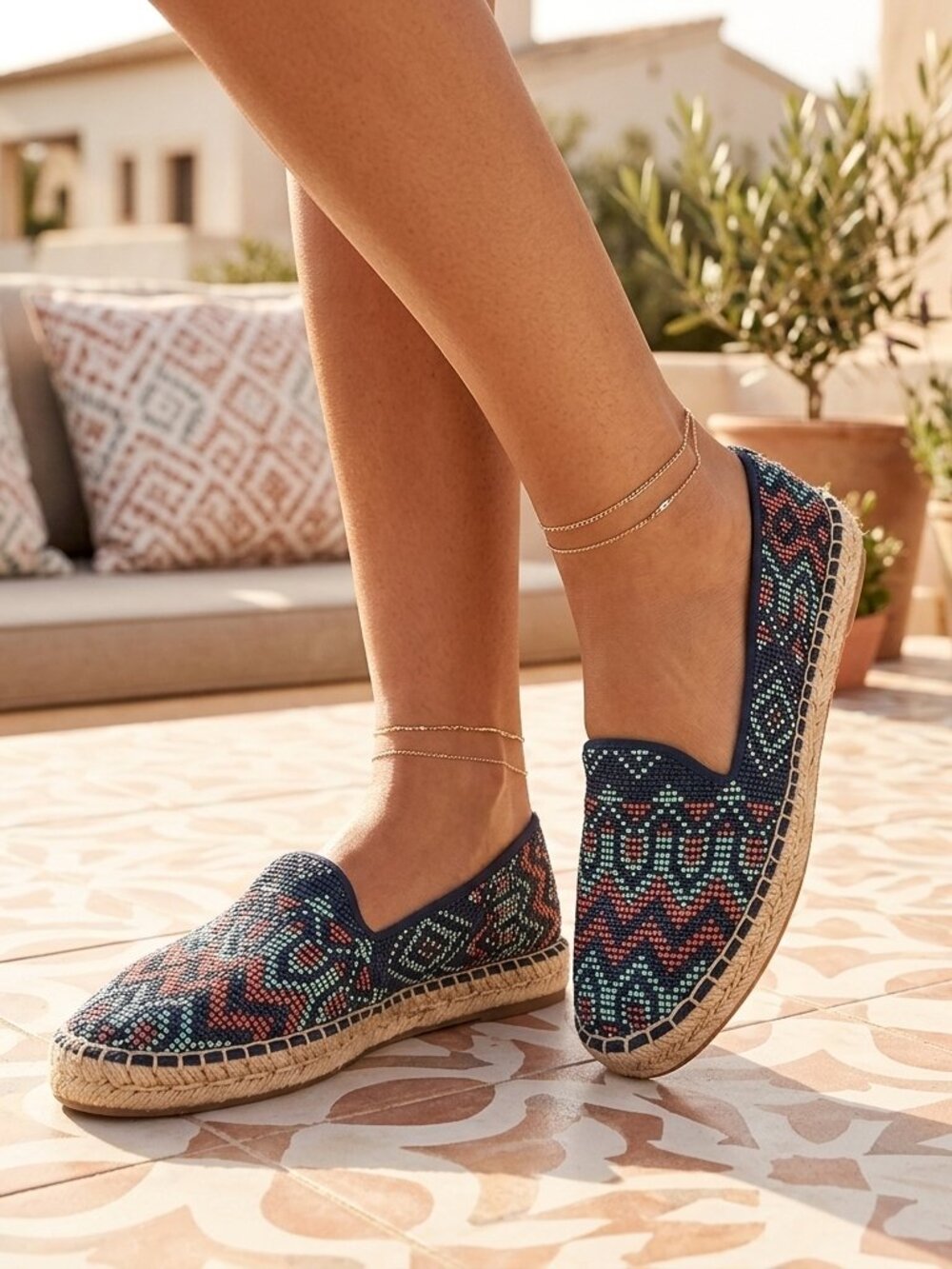 Dolce Vita Shoes Women's Size 8 Navy Ottie Espadrille Shoes Beaded Slip On